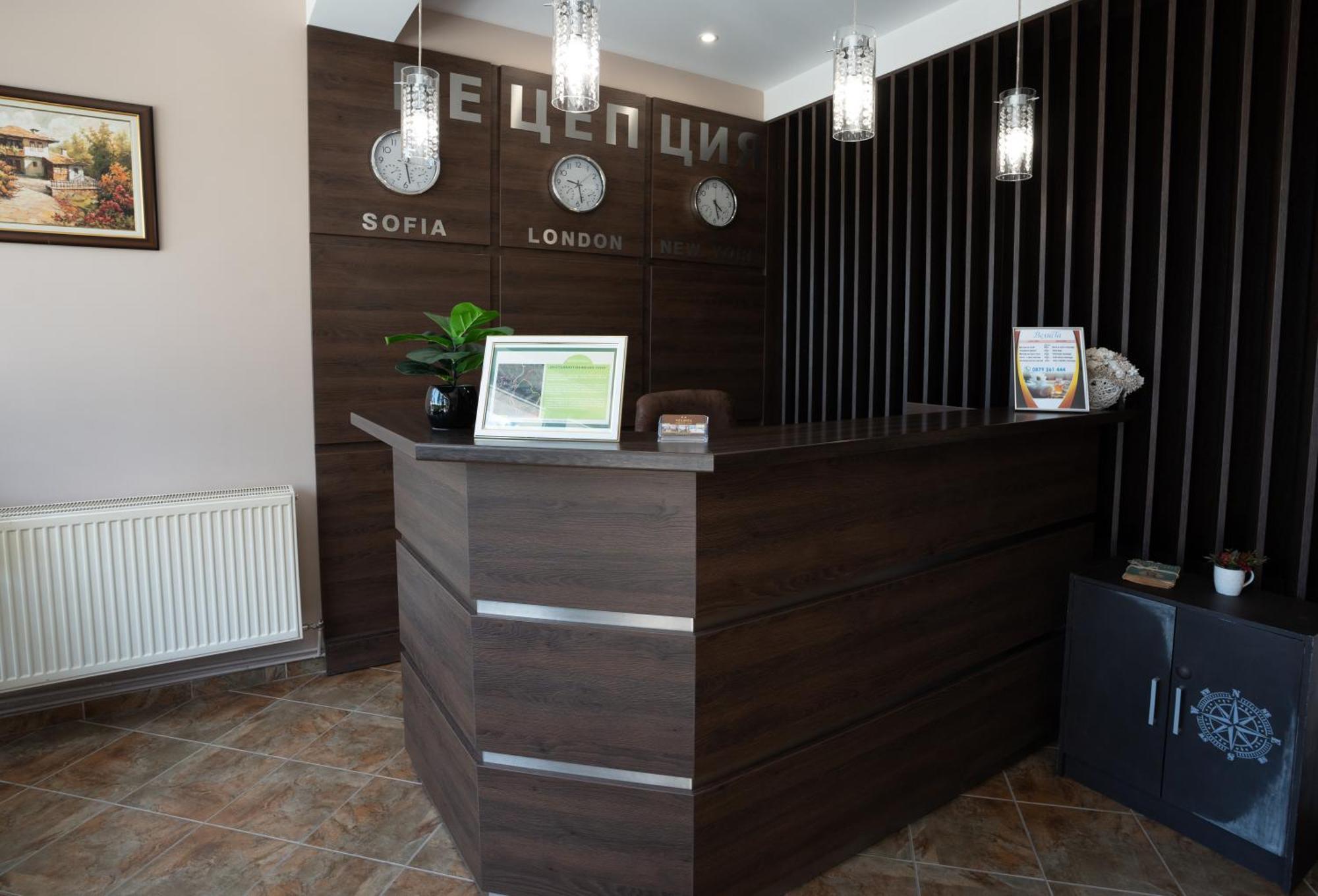 Hotel Velista Voneshta Voda Luaran gambar