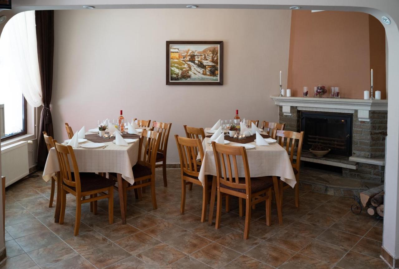 Hotel Velista Voneshta Voda Luaran gambar