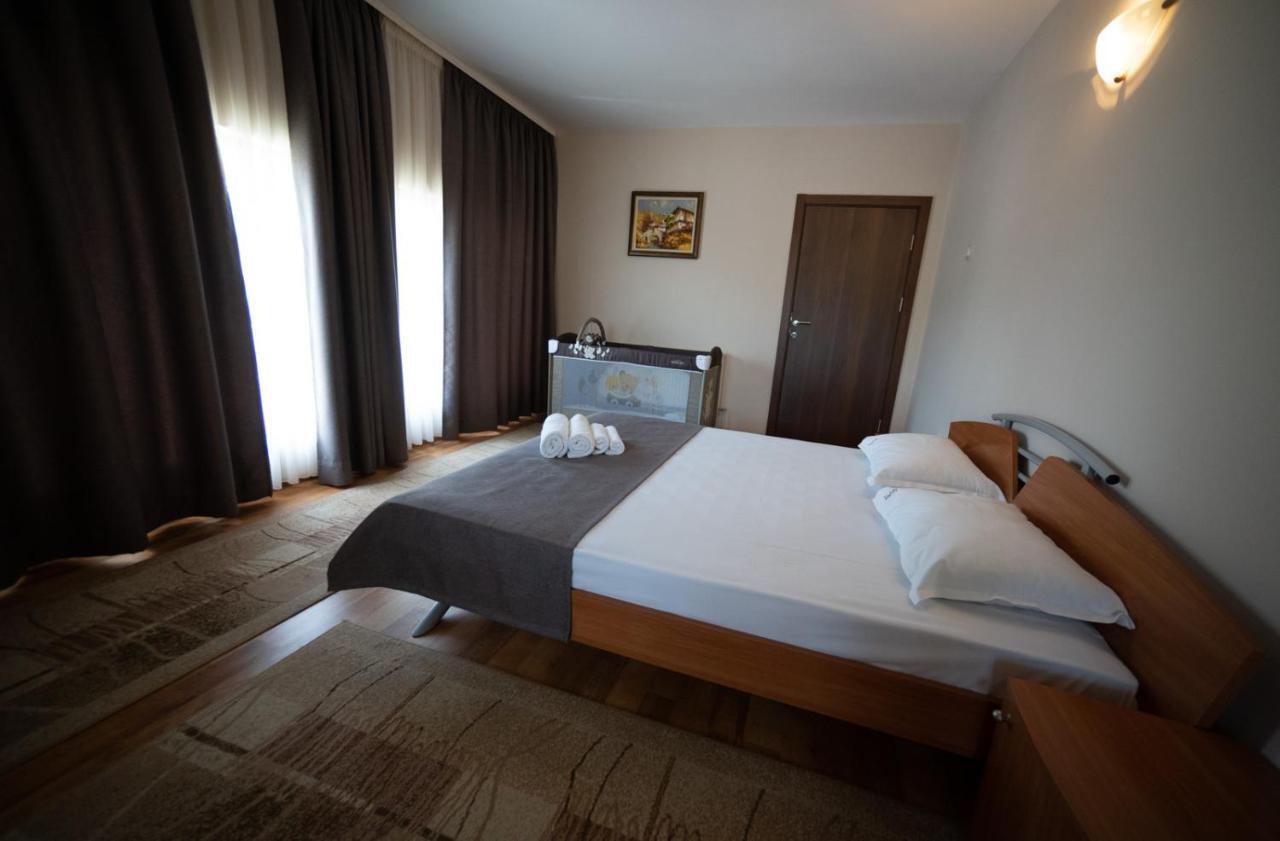 Hotel Velista Voneshta Voda Luaran gambar