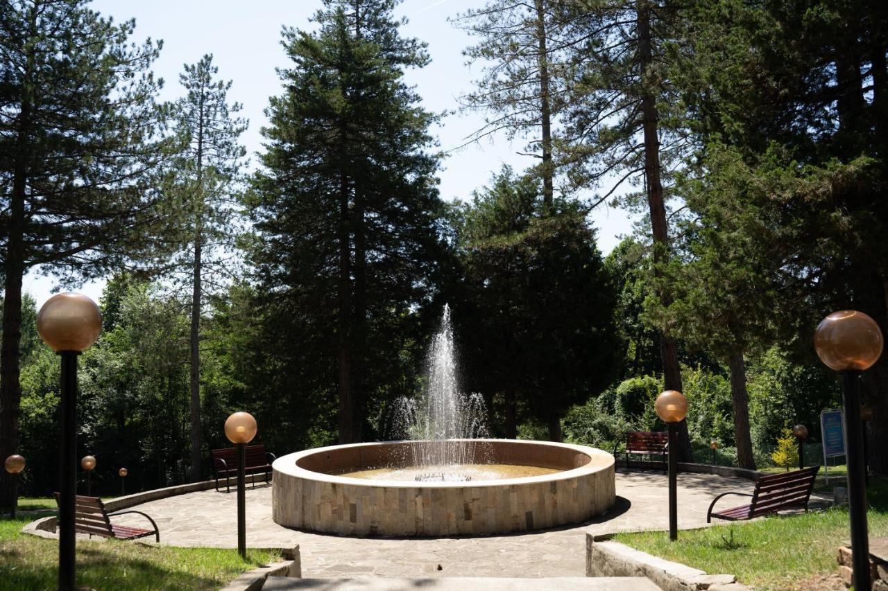 Hotel Velista Voneshta Voda Luaran gambar